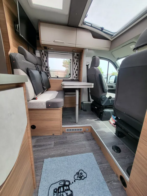 Bild 18: Wohnmobil mieten in Hagenbrunn/Wien Bild 18: Wohnmobil mieten in Hagenbrunn/Wien