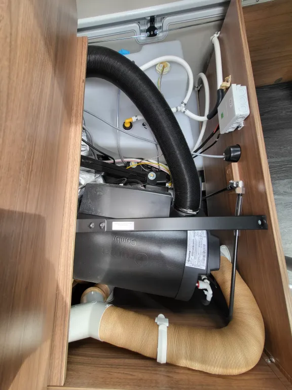 Bild 40: Wohnmobil für 2 Personen in Hagenbrunn/Wien mieten Bild 40: Wohnmobil für 2 Personen in Hagenbrunn/Wien mieten