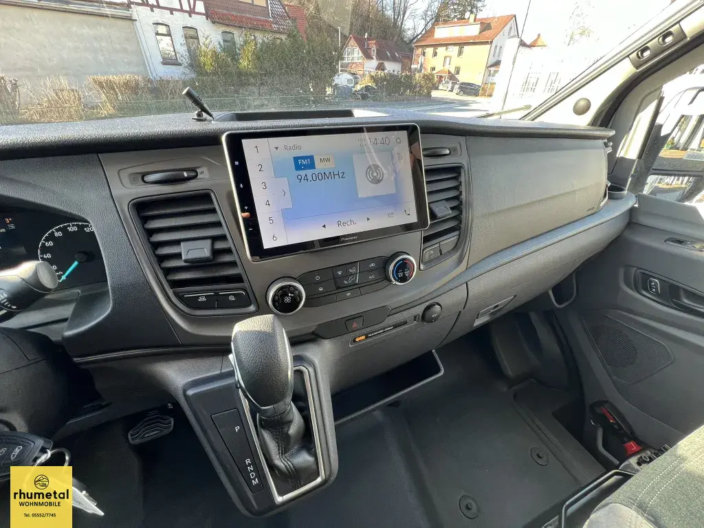 Bild 17: Challenger Teilintegriert 328 Graphite Ultimate