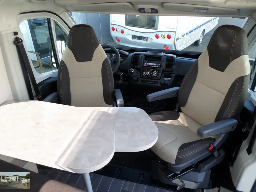 Bild 7: Forster Wohnmobil in Blomberg mieten