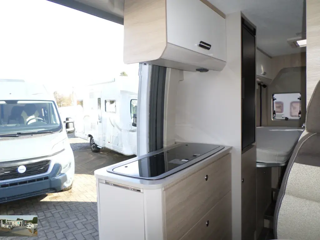 Bild 8: Wohnmobil für 2 Personen in Blomberg mieten