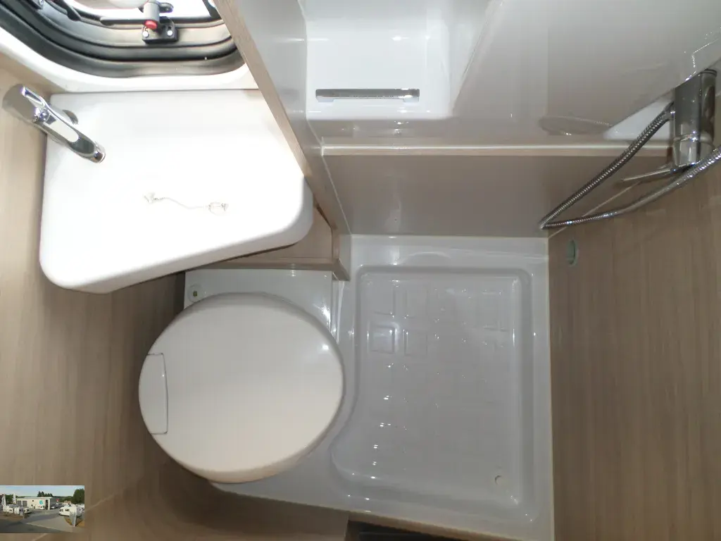 Bild 29: Wohnmobil in Blomberg online mieten