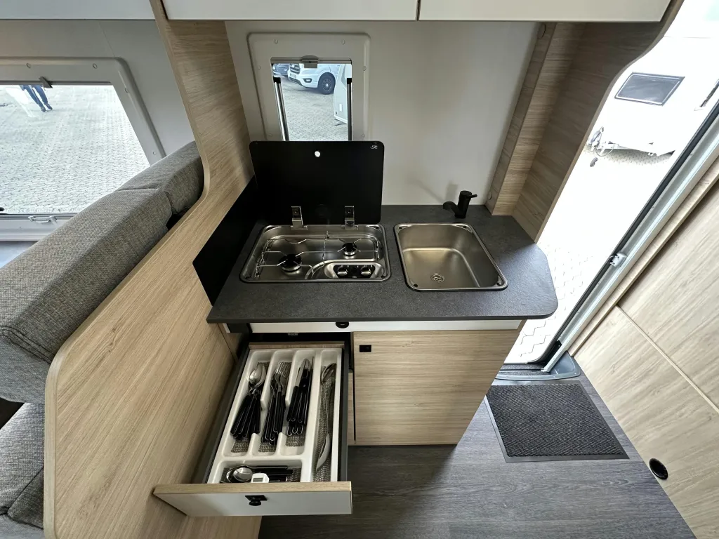 Bild 9: Chausson Alkoven C656 First Line