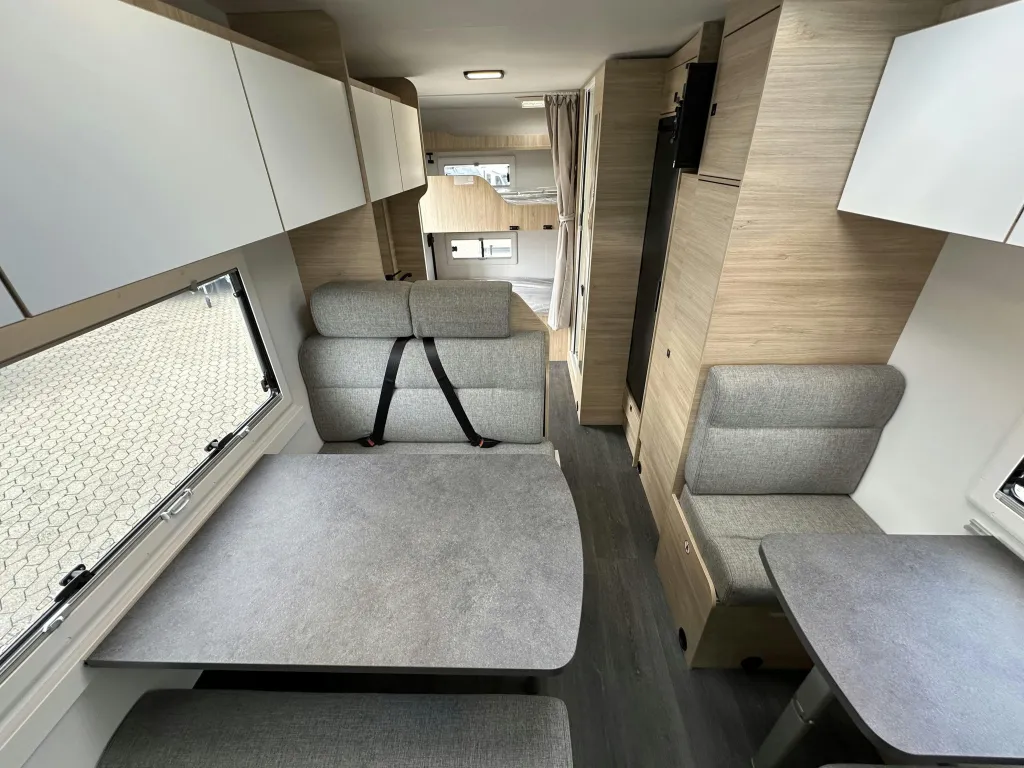 Bild 24: Wohnmobil für 7 Personen in Mülheim-Kärlich mieten