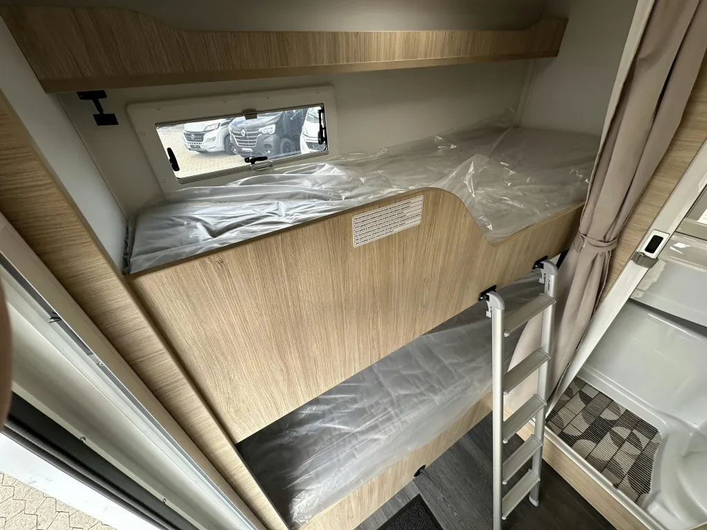 Bild 25: Chausson Alkoven C656 First Line