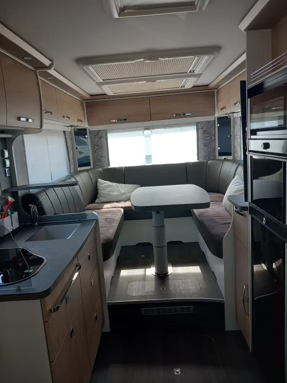 Bild 4: Wohnmobil von Frankia mieten in Wesenberg Bild 4: Wohnmobil von Frankia mieten in Wesenberg
