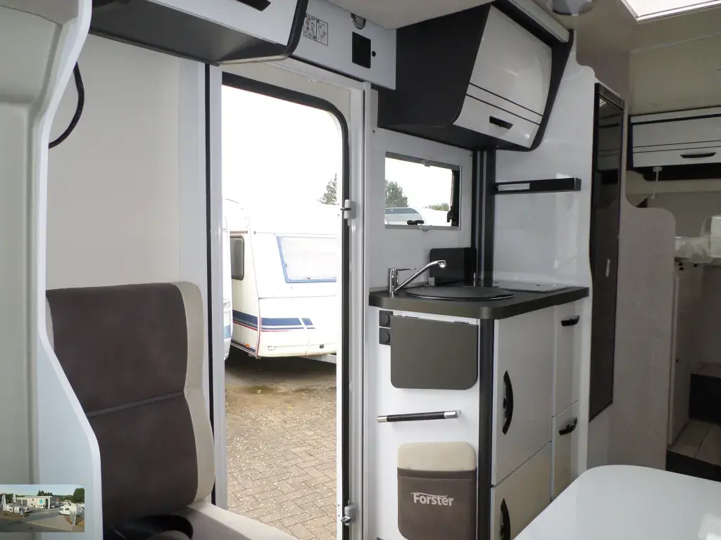 Bild 7: Forster Wohnmobil in Blomberg mieten Bild 7: Forster Wohnmobil in Blomberg mieten