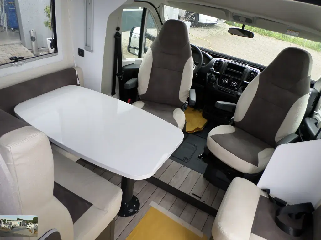 Bild 12: Wohnmobil von Forster mieten in Blomberg Bild 12: Wohnmobil von Forster mieten in Blomberg