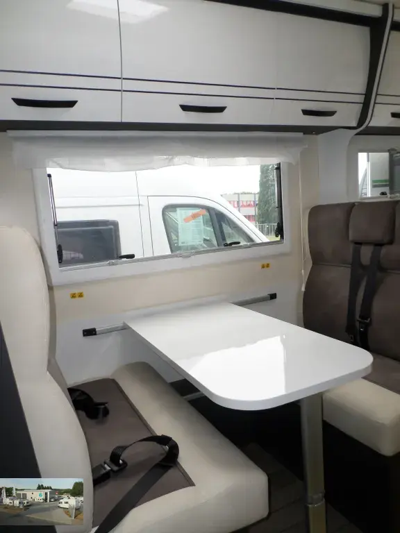 Bild 10: Wohnmobil mieten in Blomberg