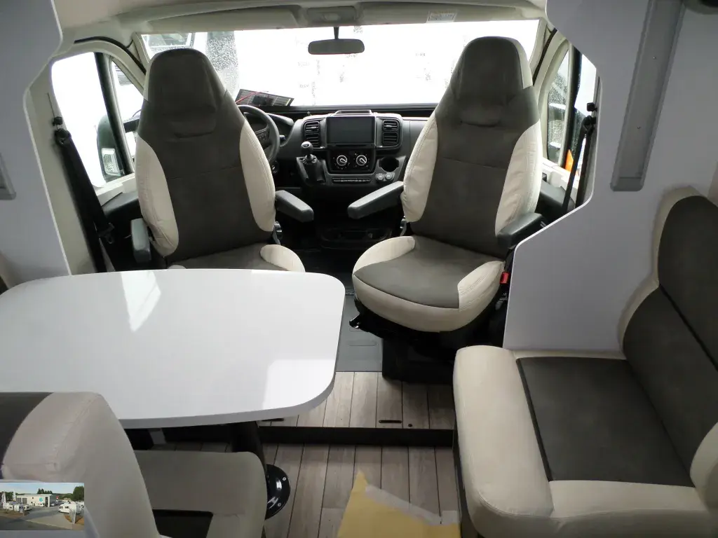 Bild 7: Forster Wohnmobil in Blomberg mieten