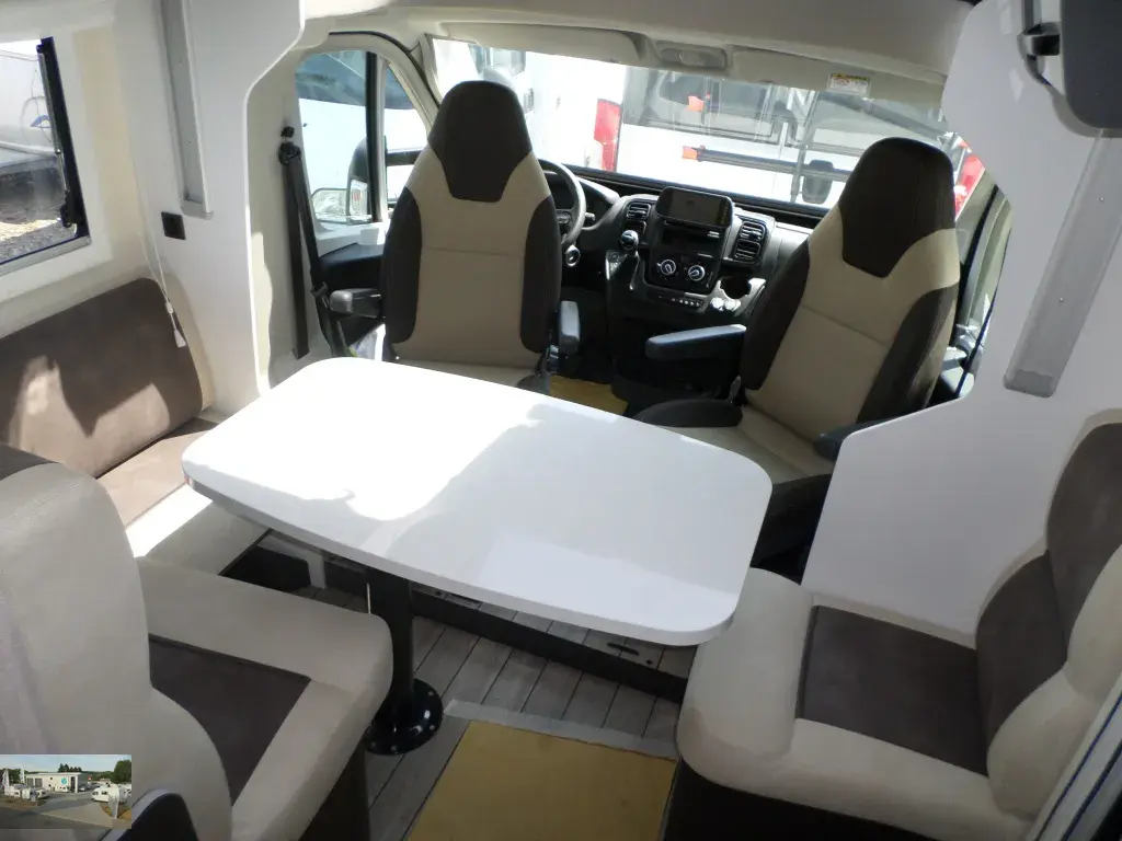 Bild 7: Forster Wohnmobil in Blomberg mieten