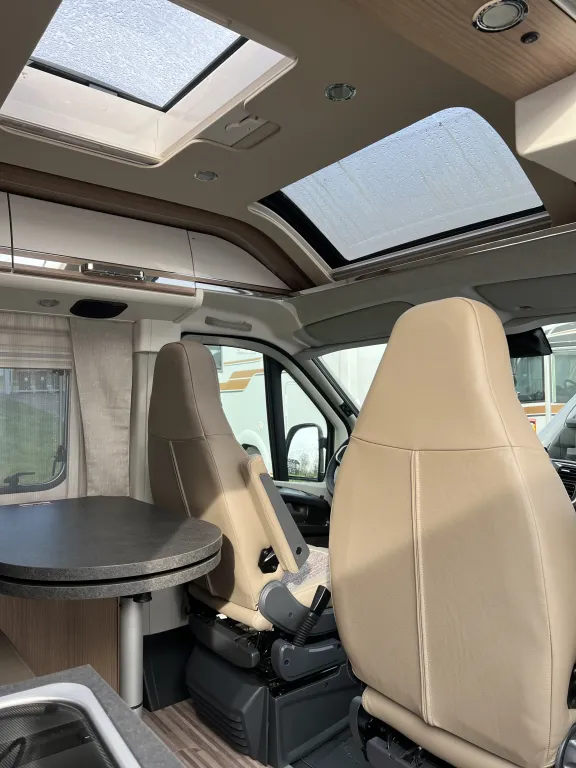 Bild 5: Wohnmobil in Wernau online mieten