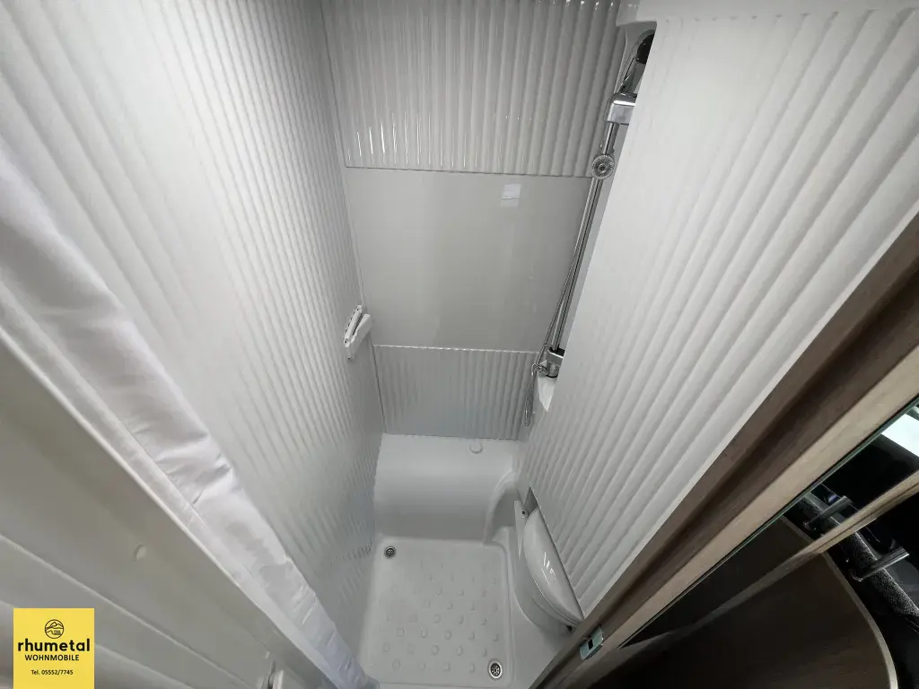 Bild 32: Wohnmobil für 2 Personen in Katlenburg mieten