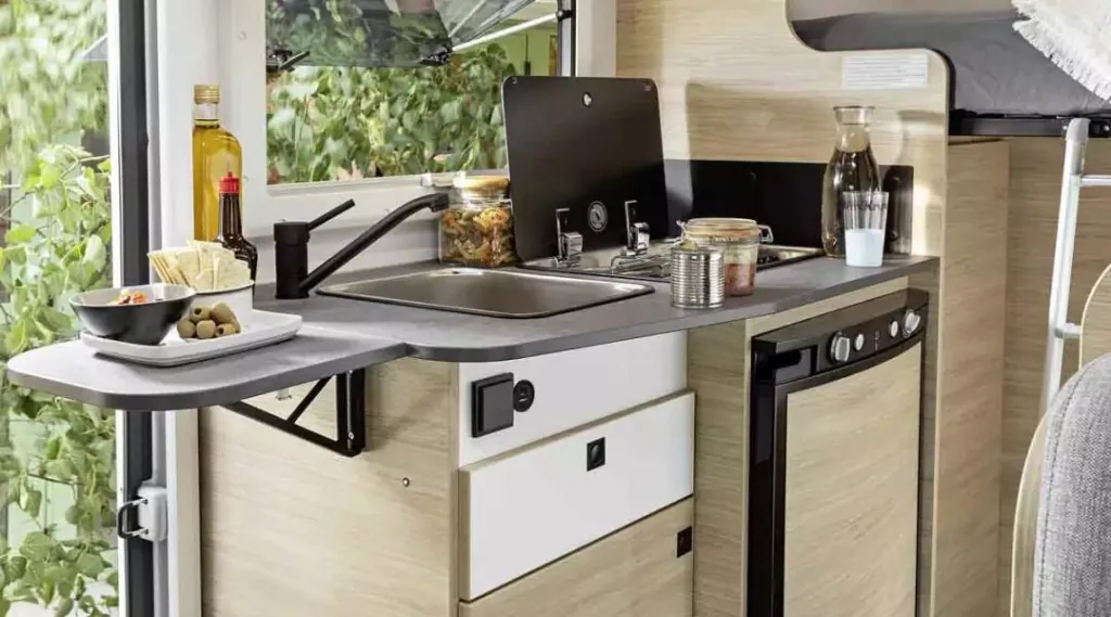 Bild 4: Wohnmobil von Challenger mieten in Schwelm Bild 4: Wohnmobil von Challenger mieten in Schwelm