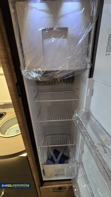 Bild 8: Wohnmobil für 2 Personen in Weißenhorn mieten Bild 8: Wohnmobil für 2 Personen in Weißenhorn mieten