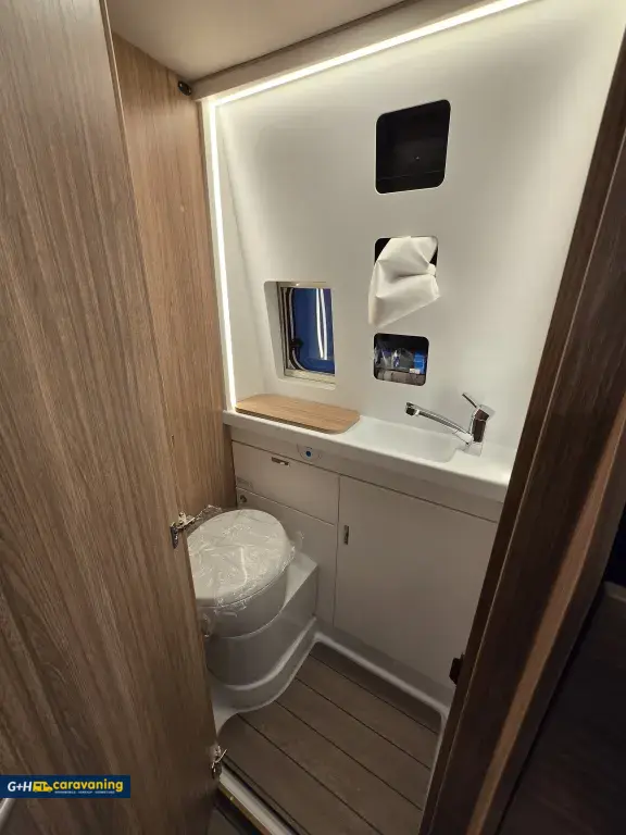 Bild 10: Wohnmobil mieten in Weißenhorn