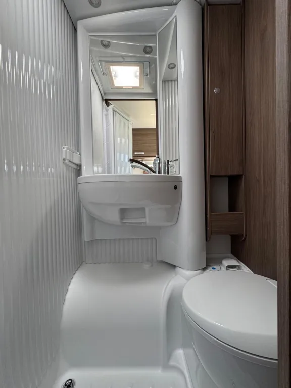 Bild 17: Carado V 337