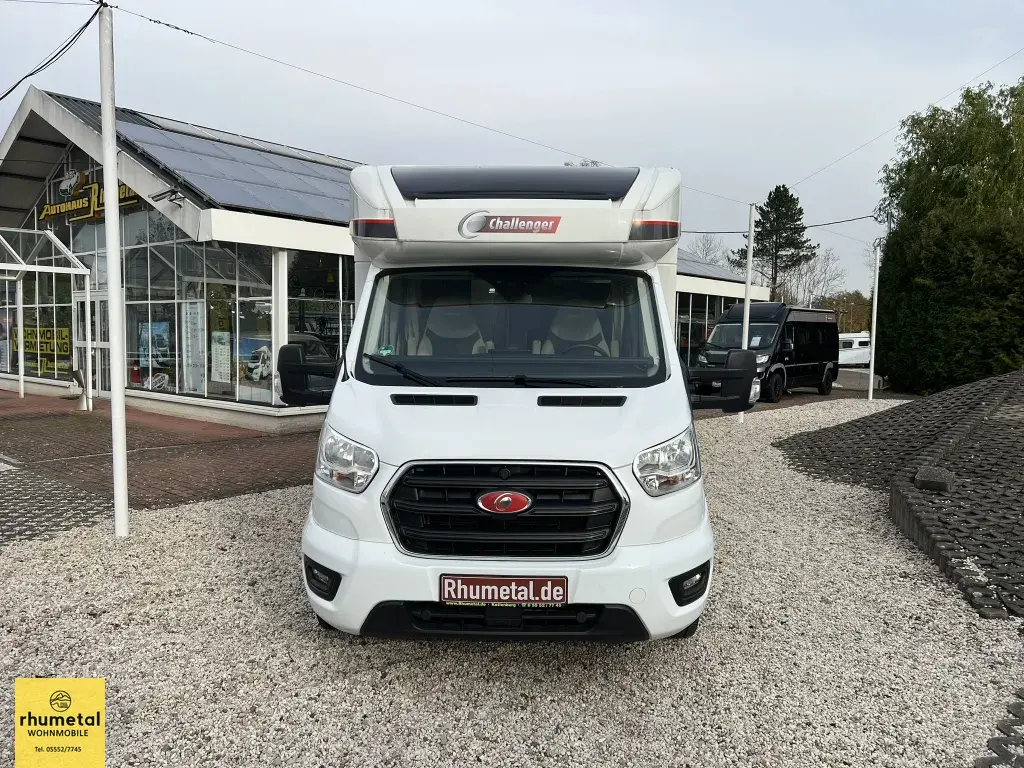 Bild 41: Challenger Teilintegriert 240 Graphite Ultimate