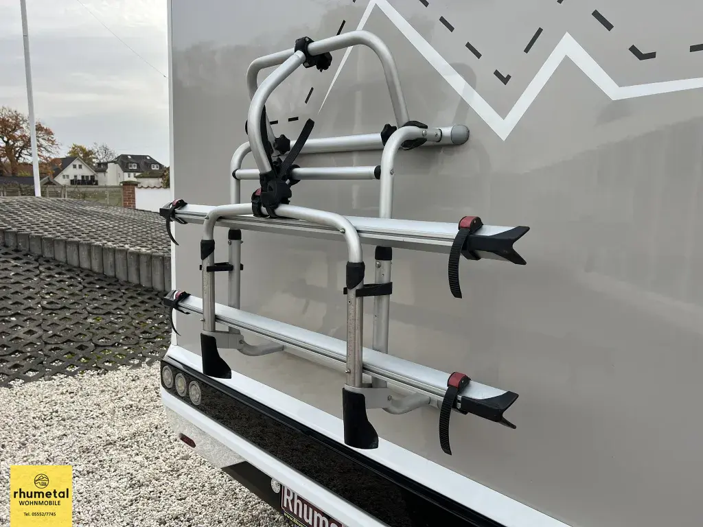 Bild 49: Challenger Teilintegriert 240 Graphite Ultimate