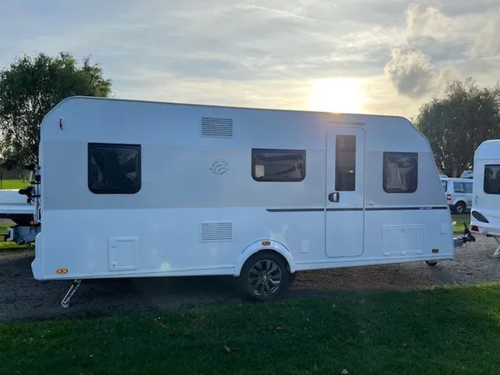 Bild 1: Knaus Sport 500 KD Bild 1: Knaus Sport 500 KD