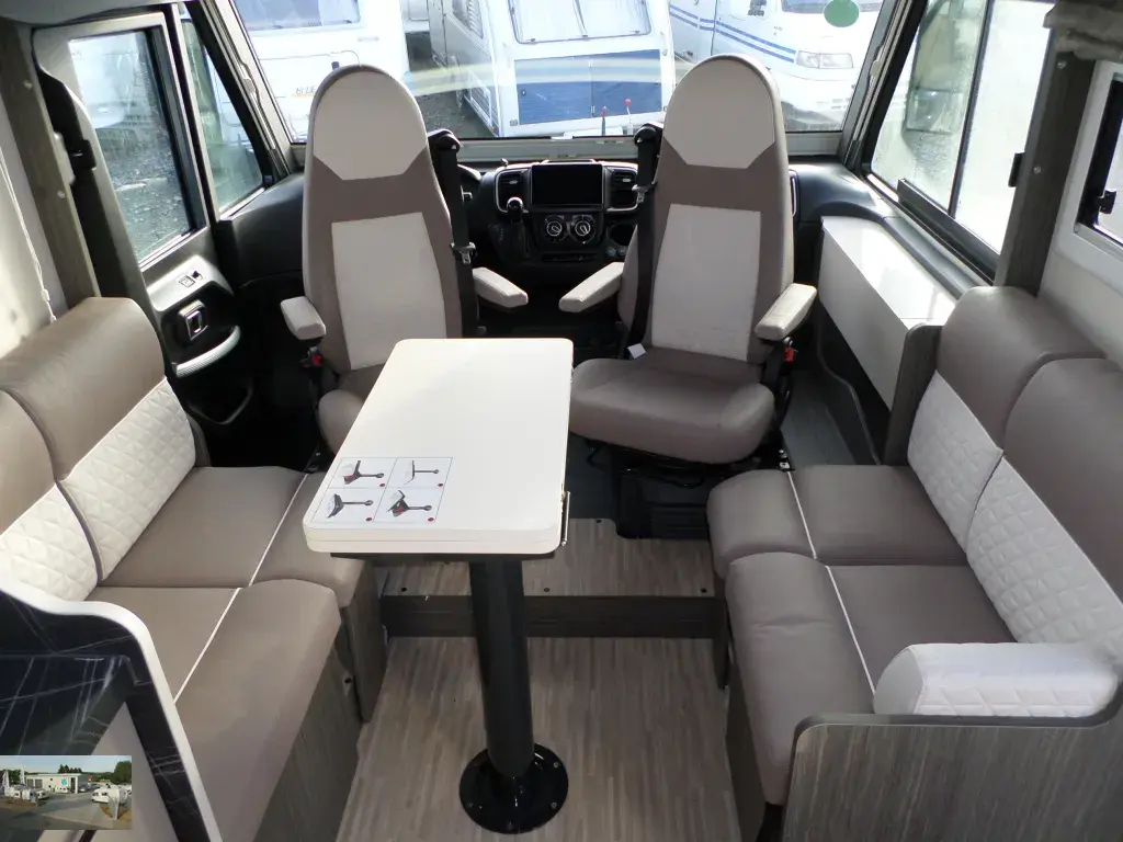 Bild 8: Wohnmobil für 4 Personen in Blomberg mieten