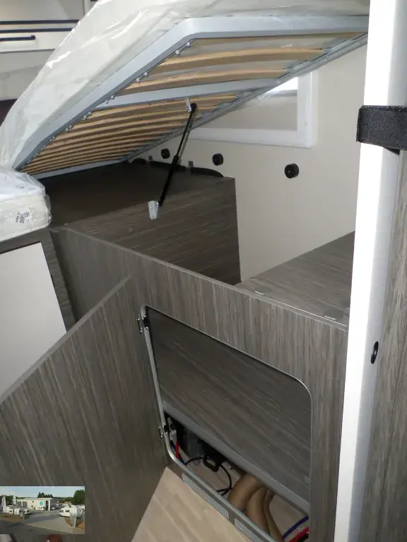 Bild 24: Wohnmobil für 4 Personen in Blomberg mieten