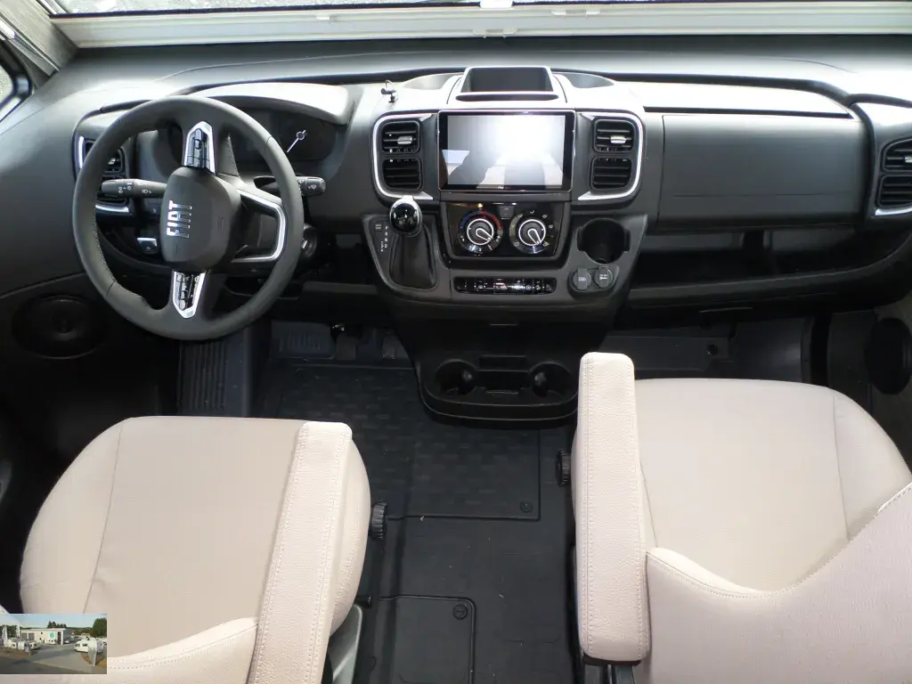 Bild 48: Wohnmobil für 4 Personen in Blomberg mieten