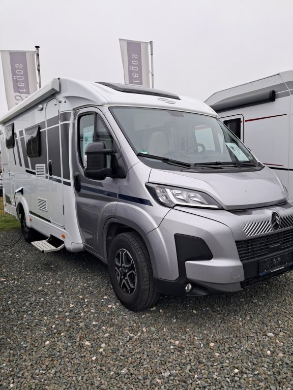 Bild 1: Carado V 337