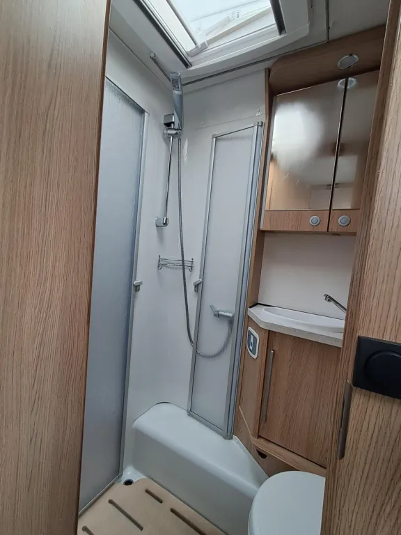 Bild 9: LMC Cruiser V 646 G