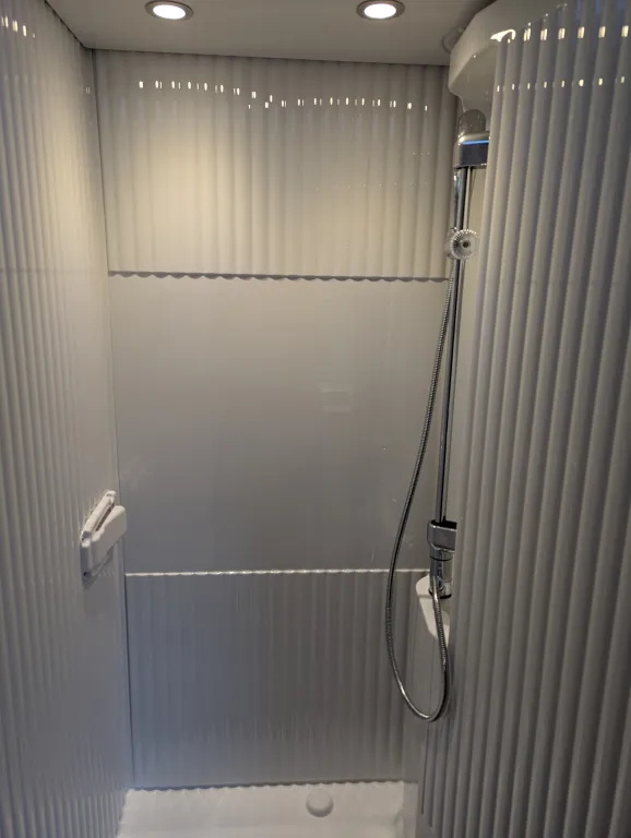 Bild 13: Wohnmobil in Kürnach online mieten