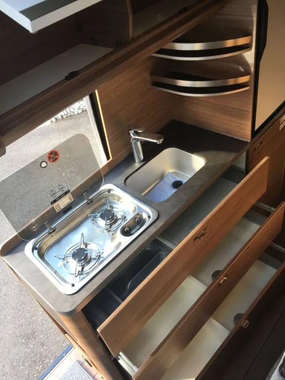 Bild 16: Wohnmobil für 2 Personen in Hagenbrunn/Wien mieten Bild 16: Wohnmobil für 2 Personen in Hagenbrunn/Wien mieten