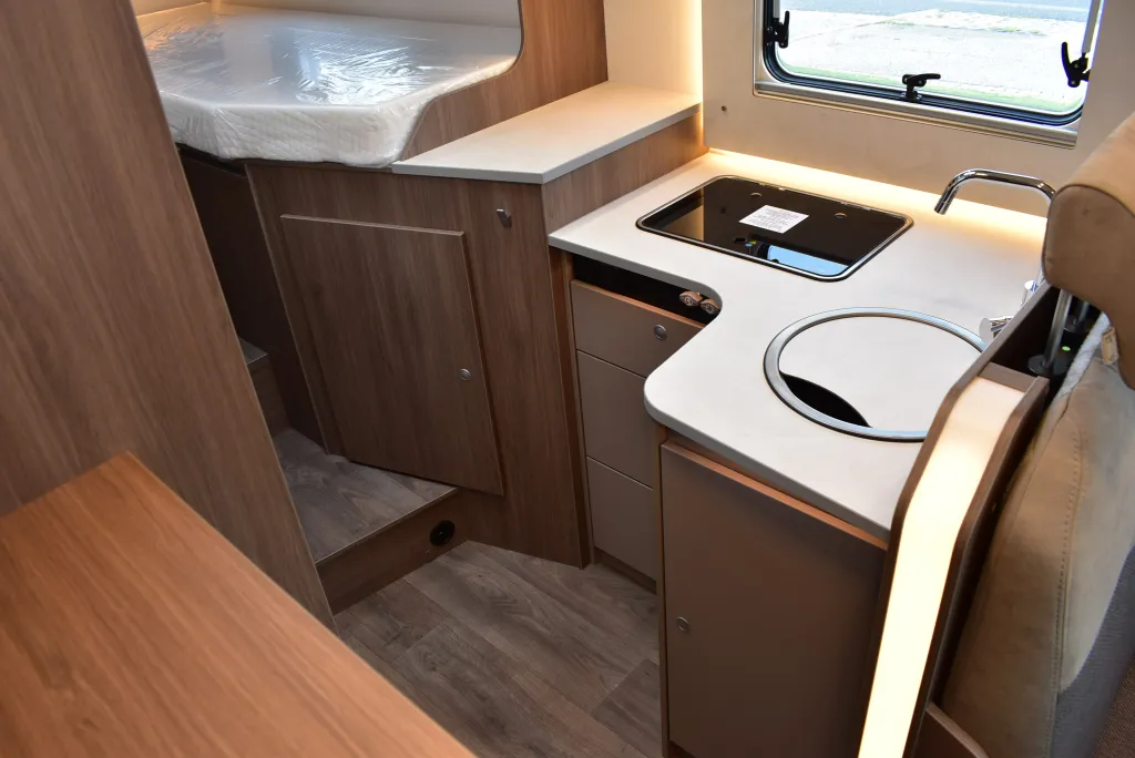 Bild 13: Wohnmobil in Eferding online mieten