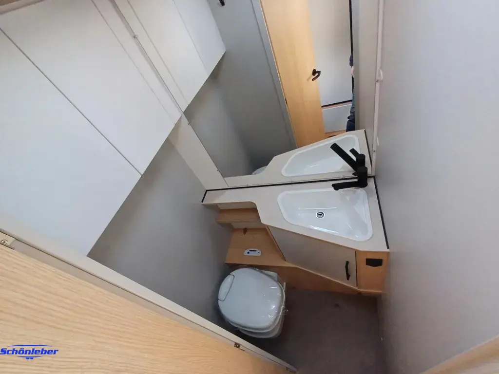 Bild 13: Wohnwagen in Römerstein-Donnstetten online mieten