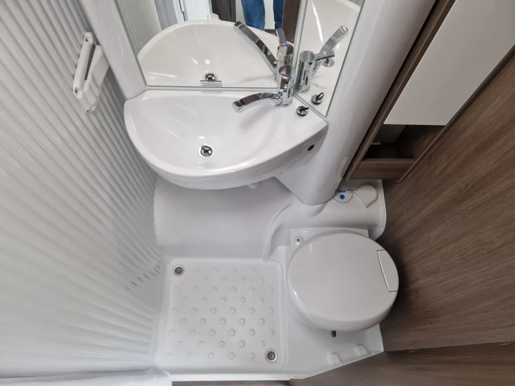 Bild 24: Wohnmobil für 2 Personen in Bamberg mieten