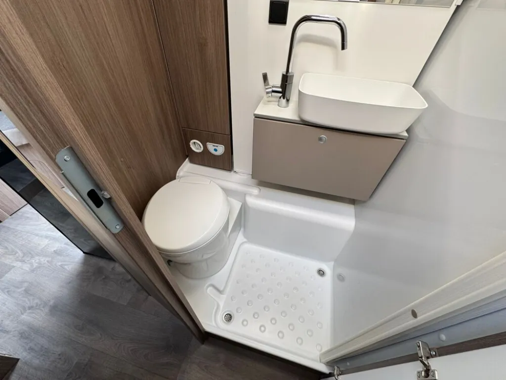 Bild 16: Wohnmobil für 4 Personen in Bamberg mieten