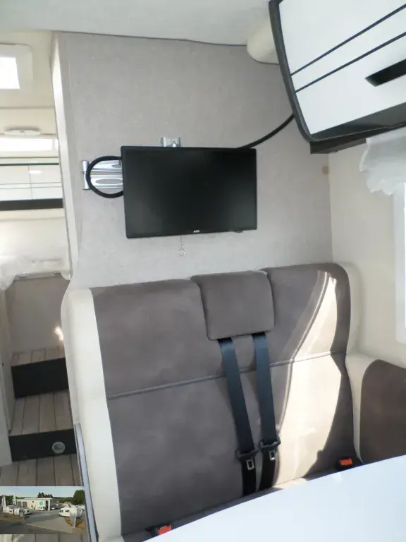 Bild 9: Forster T 699 EB