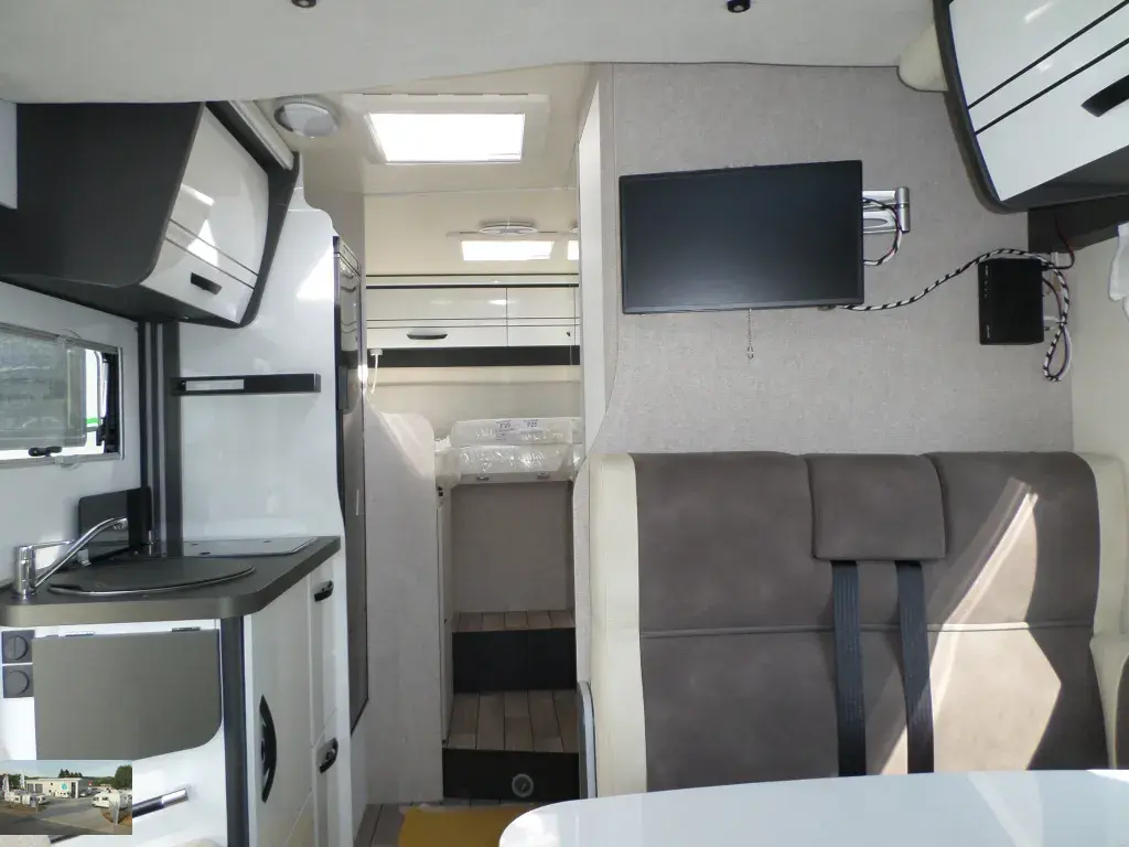 Bild 9: Forster T 699 EB