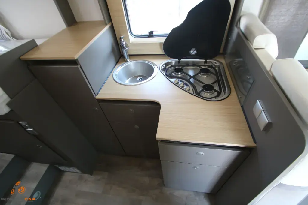 Bild 16: Wohnmobil für 3 Personen in St. Pantaleon-Erla mieten