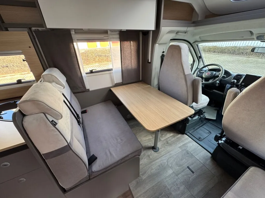 Bild 4: Wohnmobil von LMC mieten in Bamberg