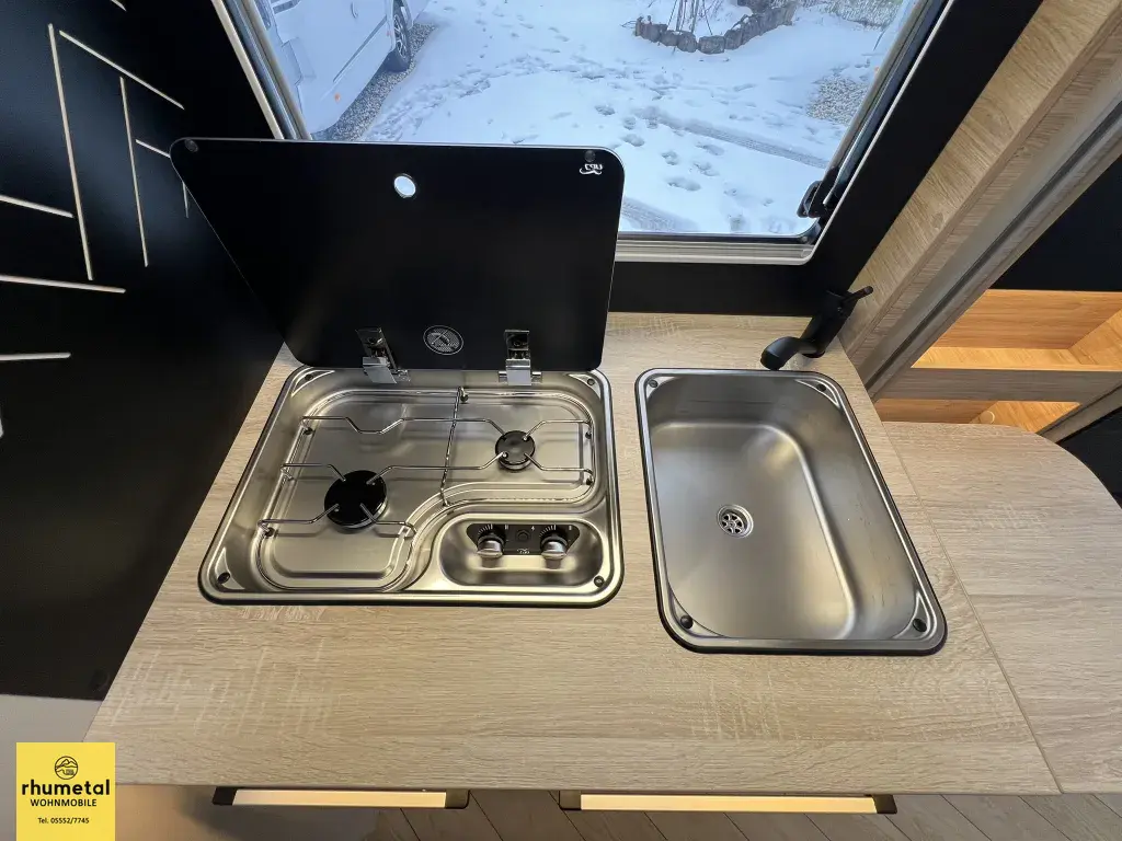 Bild 65: Challenger Teilintegriert 270 Graphite Edition