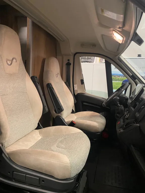 Bild 13: Wohnmobil in Wagna online mieten