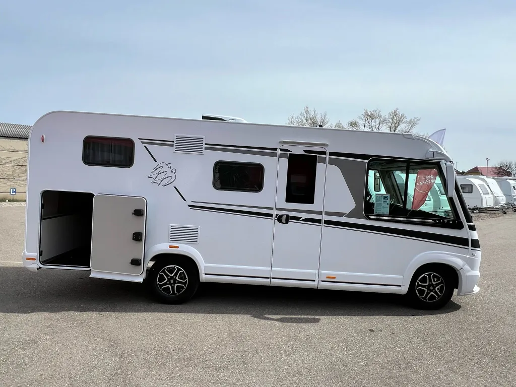 Bild 8: Wohnmobil für 5 Personen in Hagenbrunn mieten