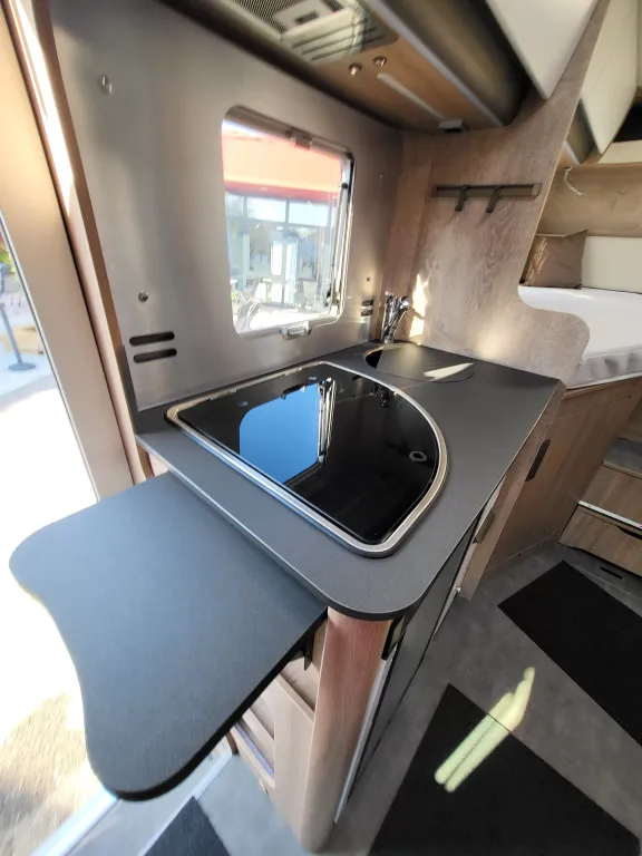 Bild 12: Wohnmobil von Laika mieten in Hagenbrunn Bild 12: Wohnmobil von Laika mieten in Hagenbrunn