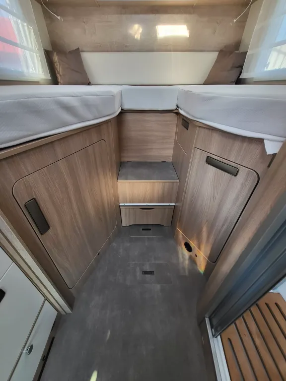 Bild 16: Wohnmobil für 4 Personen in Hagenbrunn mieten Bild 16: Wohnmobil für 4 Personen in Hagenbrunn mieten