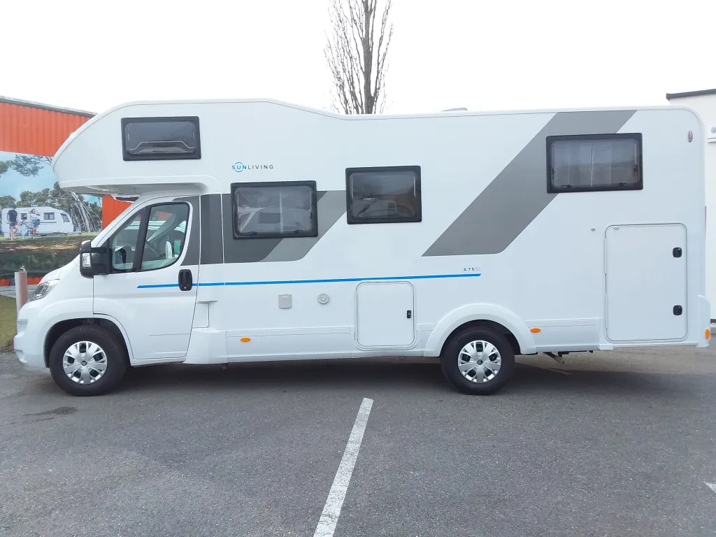 Bild 4: Wohnmobil von Sun Living mieten in Hagenbrunn Bild 4: Wohnmobil von Sun Living mieten in Hagenbrunn