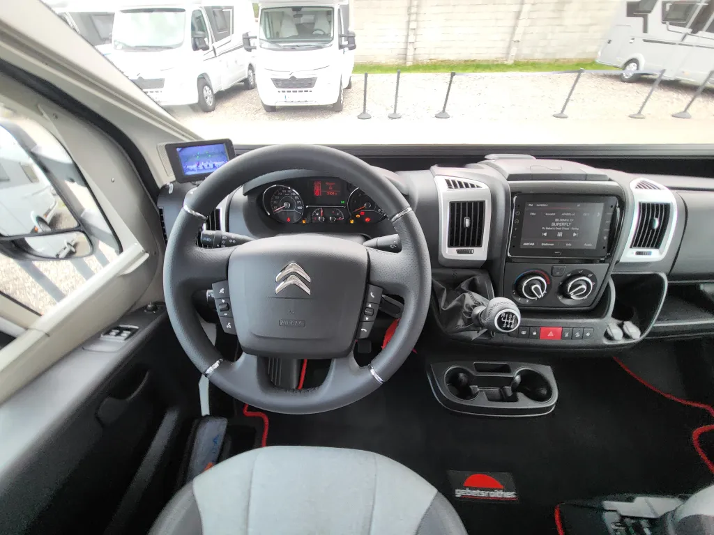 Bild 10: Wohnmobil mieten in Hagenbrunn Bild 10: Wohnmobil mieten in Hagenbrunn