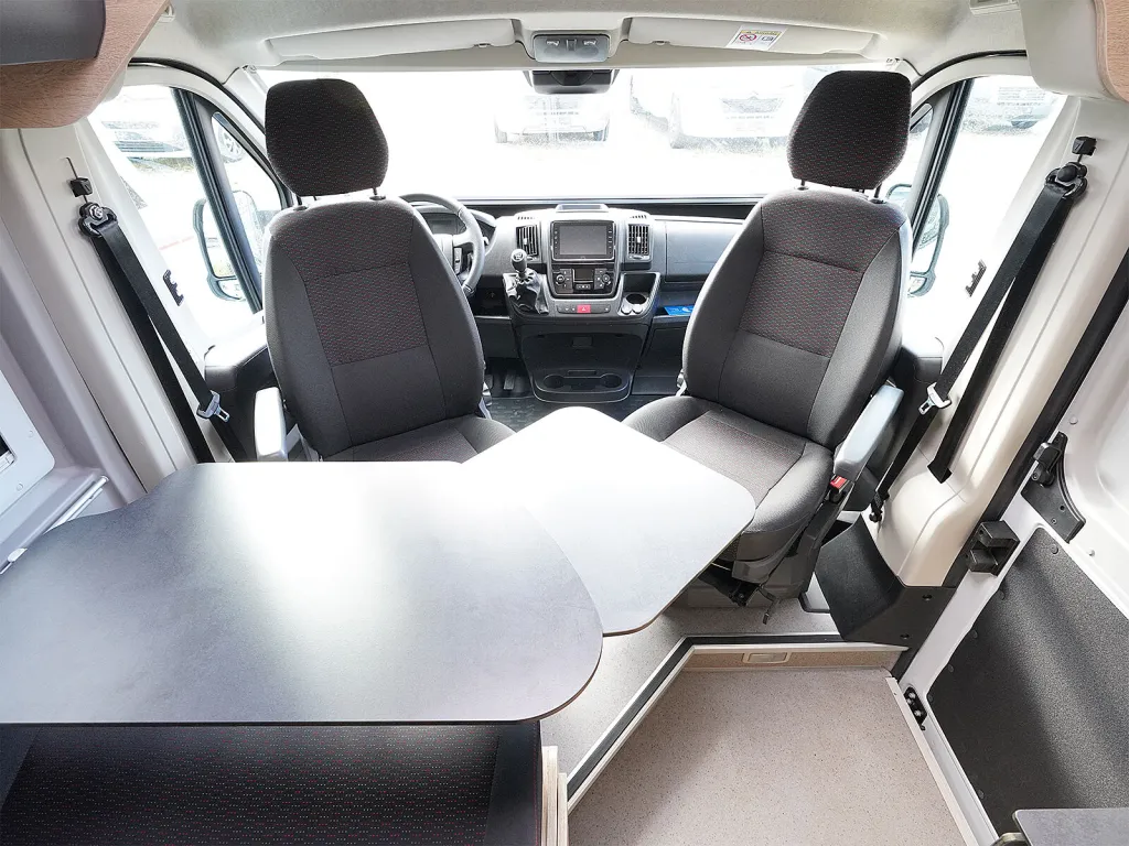 Bild 9: Clever Van Runner * BLIND SPOT * NAV * RFK