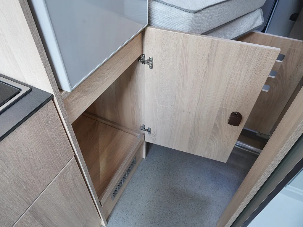 Bild 25: Clever Van Runner * BLIND SPOT * NAV * RFK
